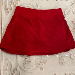 Lululemon Pace Rival Skirt! Size 4- Never Worn! EEUC! ❤️